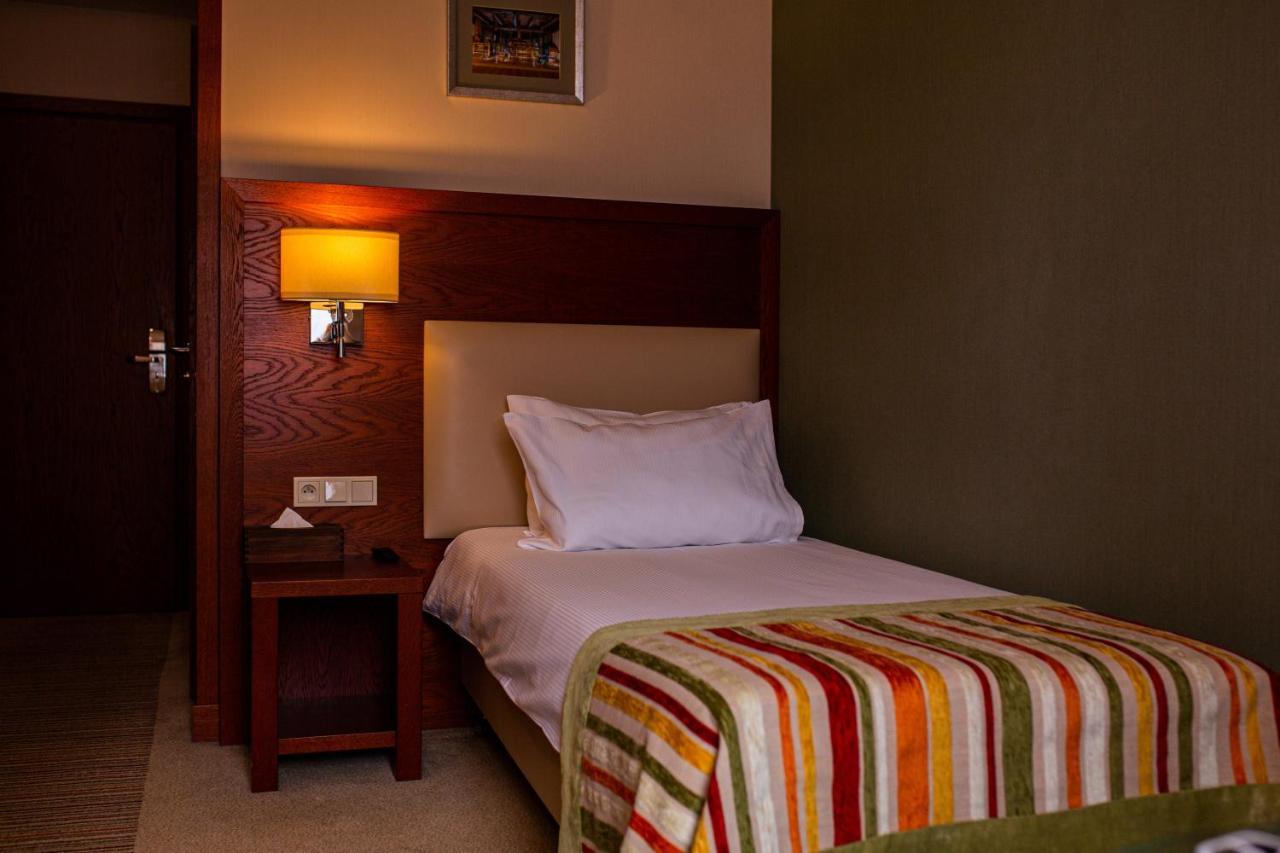 Mlyn Jacka Hotel & Spa Jaroszowice المظهر الخارجي الصورة