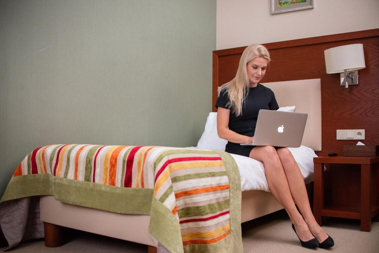 Mlyn Jacka Hotel & Spa Jaroszowice المظهر الخارجي الصورة