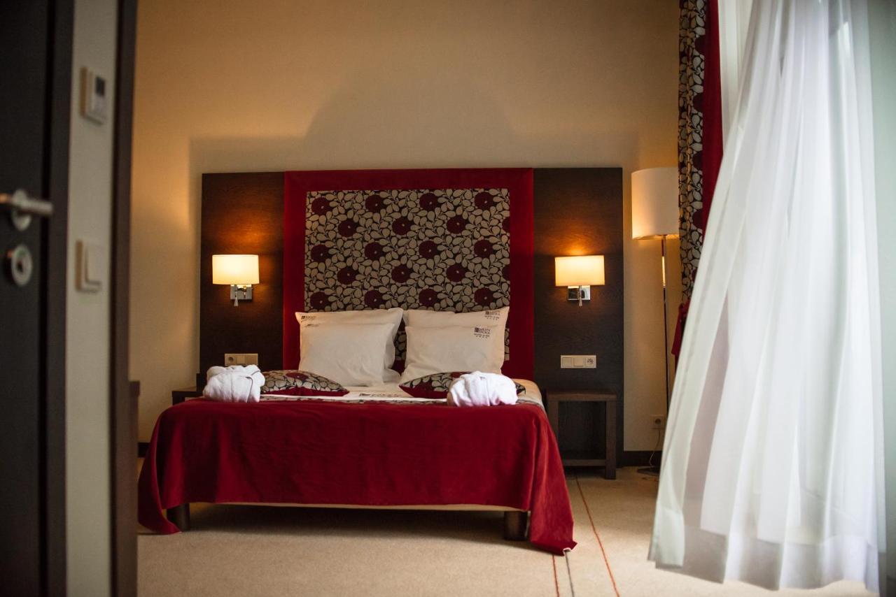 Mlyn Jacka Hotel & Spa Jaroszowice المظهر الخارجي الصورة