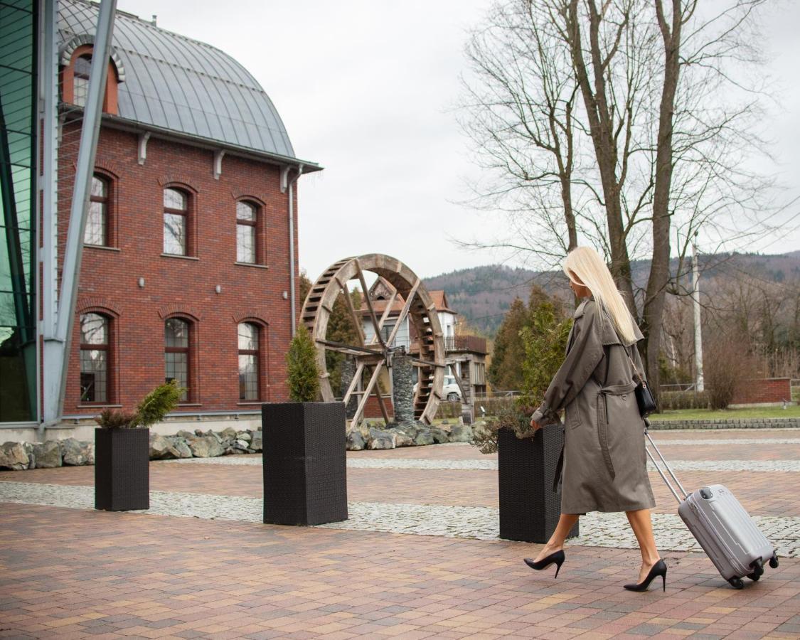 Mlyn Jacka Hotel & Spa Jaroszowice المظهر الخارجي الصورة